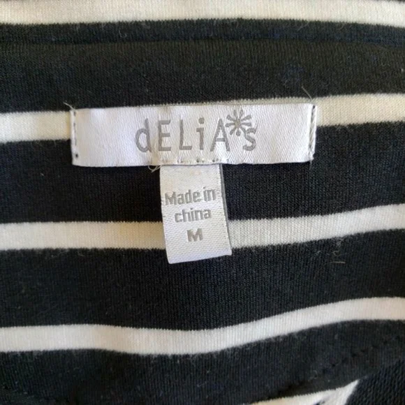 B&W Stripped Cropped Blazer - Picture 9 of 9